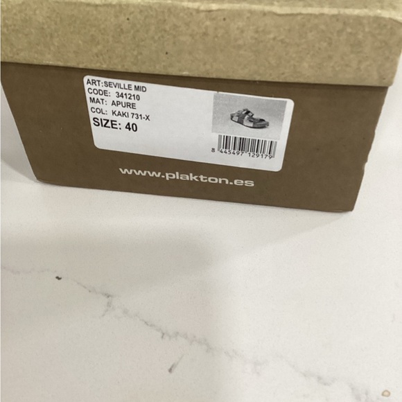 Plakton leather sandal, made in Spain size 40 - Picture 2 of 5